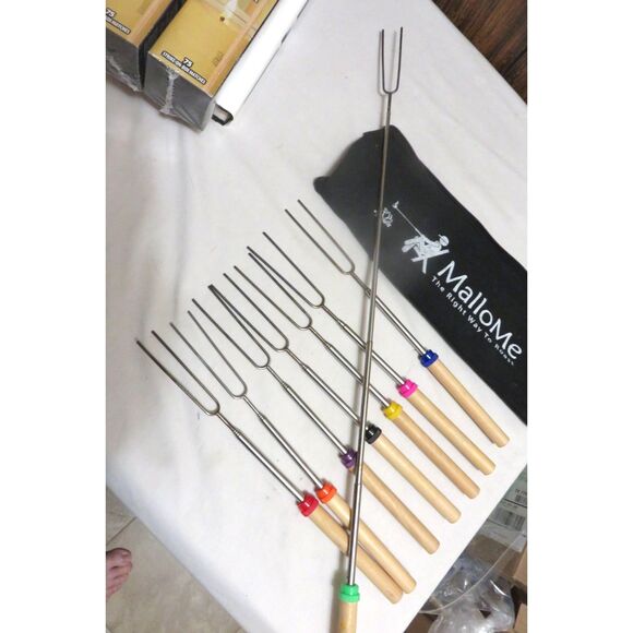 MALLOME WIENER / MARSHMALLOW TOASTER KIT 8 PIECE, EXPANDABLE - Picture 3 of 3